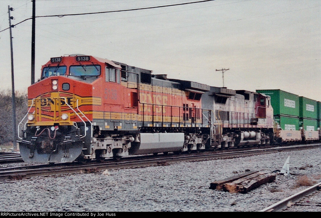 BNSF 5138 West